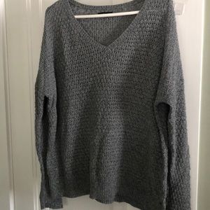 American Eagle v neck sweater